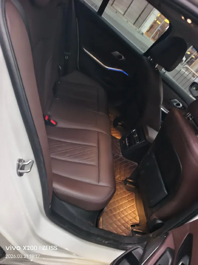 2022 BMW 3 Series 2.0T 184HP L4 8AT,autocango,china used car exporter,china ev exporter,chinese used car exporter,chinese used ev exporter