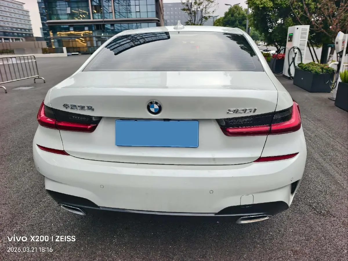 2022 BMW 3 Series 2.0T 184HP L4 8AT,autocango,china used car exporter,china ev exporter,chinese used car exporter,chinese used ev exporter