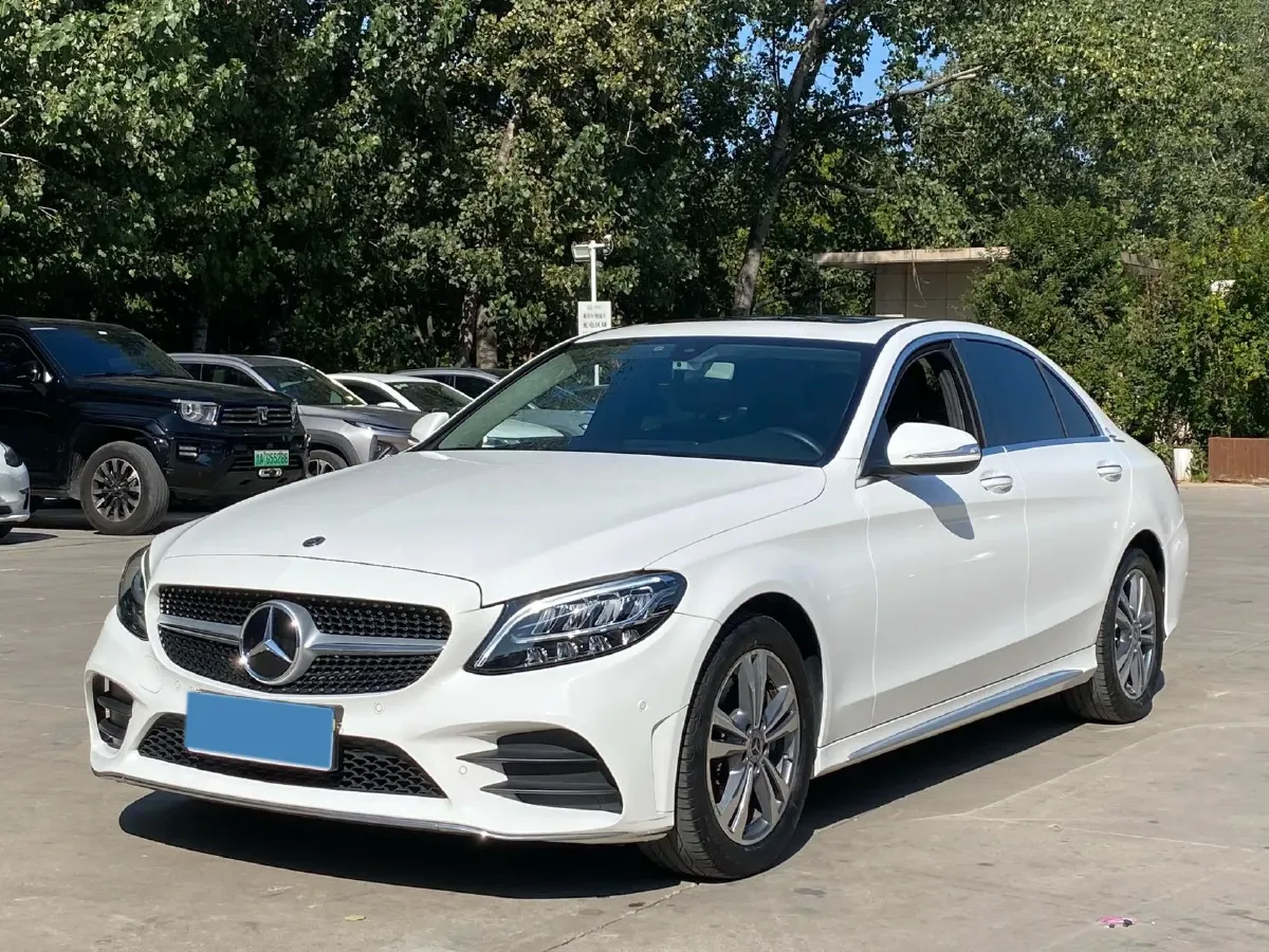 2020 Mercedes-Benz C Class 1.5T 156HP L4 9AT,autocango,china used car exporter,china ev exporter,chinese used car exporter,chinese used ev exporter