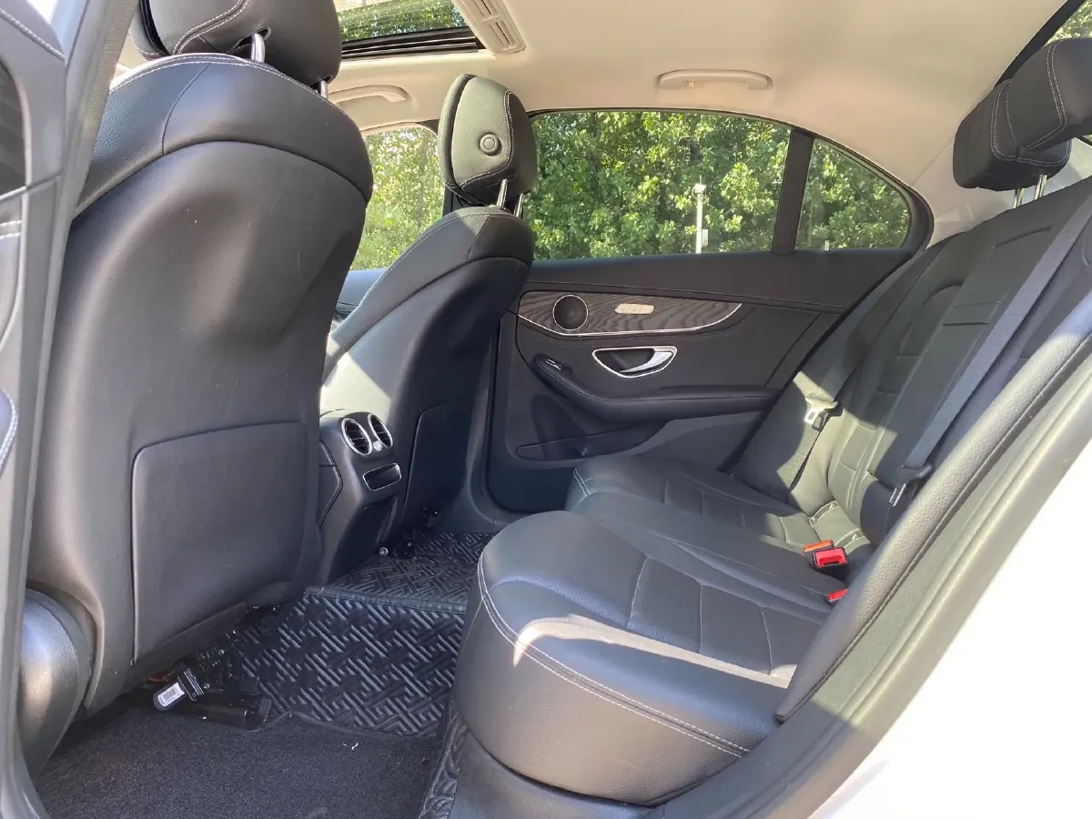 2020 Mercedes-Benz C Class 1.5T 156HP L4 9AT,autocango,china used car exporter,china ev exporter,chinese used car exporter,chinese used ev exporter