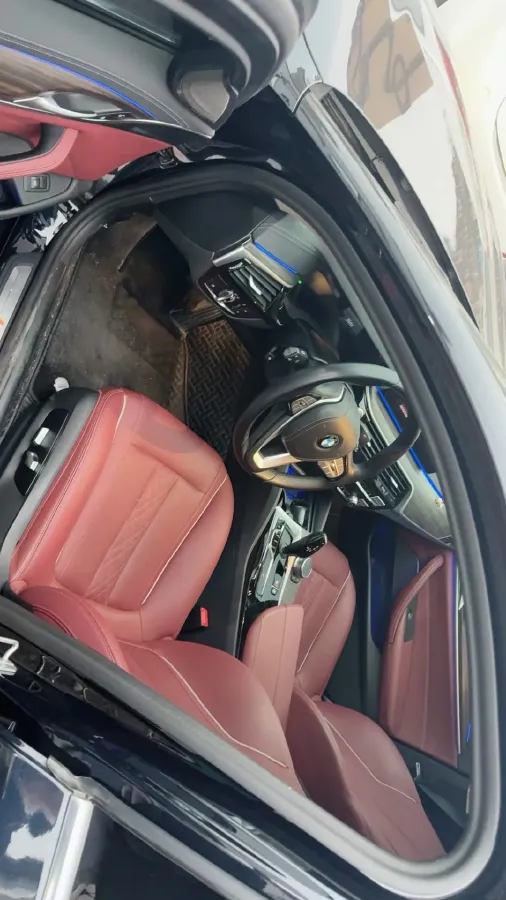 2023 BMW 5 Series 2.0T 245HP L4 8AT,autocango,china used car exporter,china ev exporter,chinese used car exporter,chinese used ev exporter