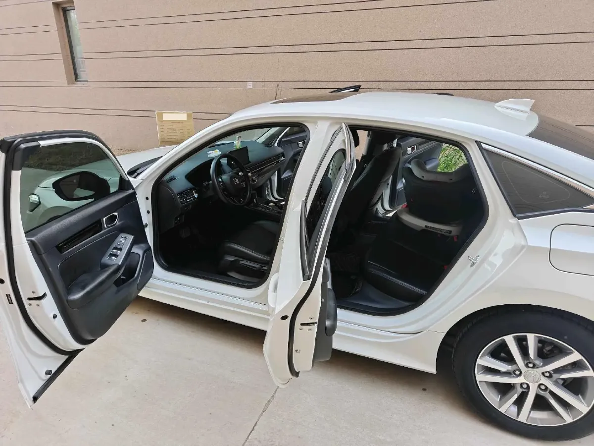 2023 Honda Civic 1.5T 182HP L4 CVT,autocango,china used car exporter,china ev exporter,chinese used car exporter,chinese used ev exporter