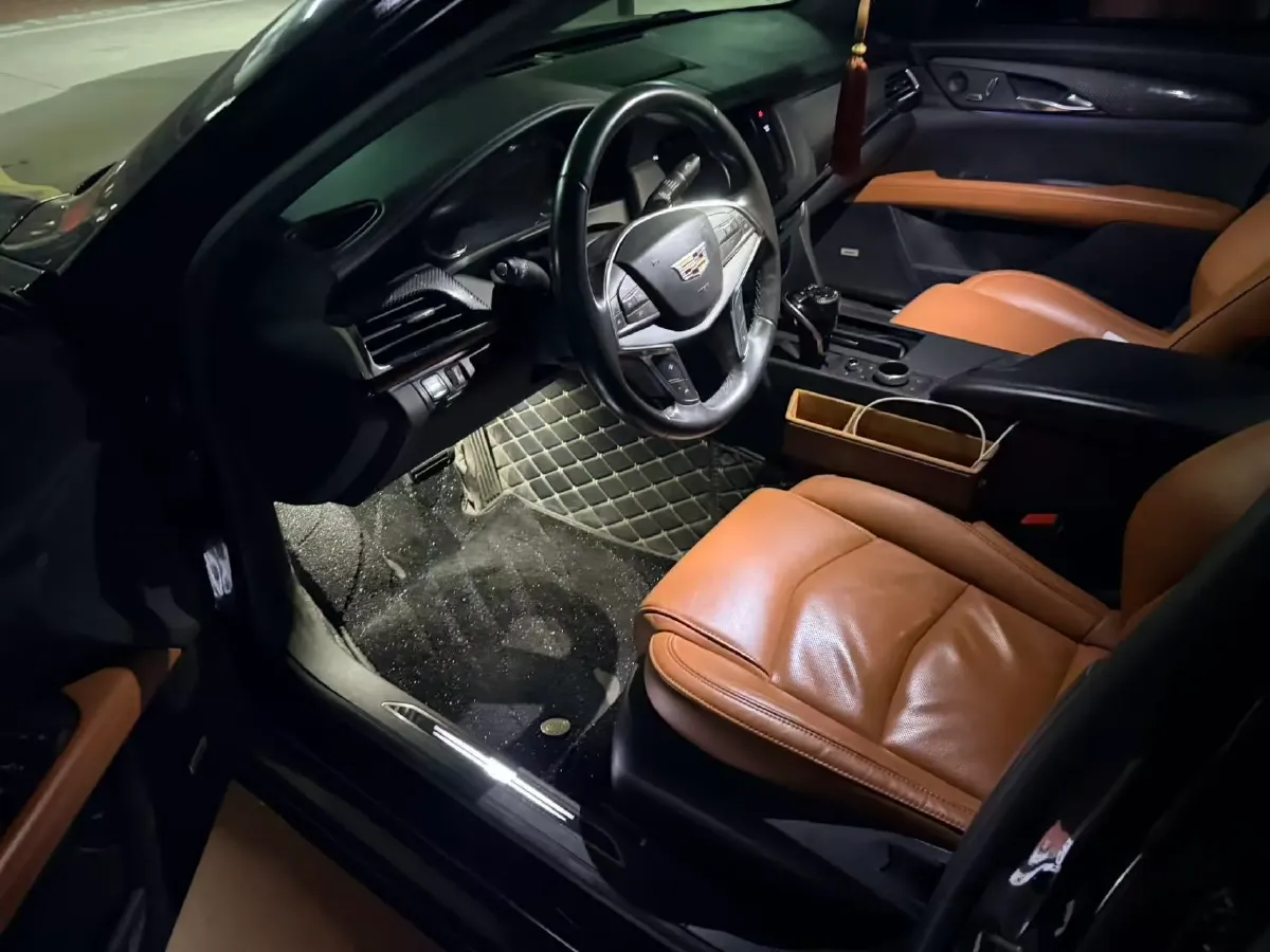 2020 Cadillac CT6 2.0T 241HP L4 10AT,autocango,china used car exporter,china ev exporter,chinese used car exporter,chinese used ev exporter