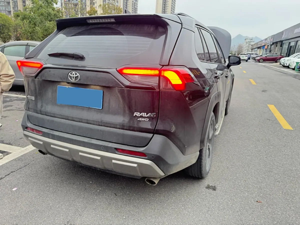 2022 Toyota RAV4 2.0L 171HP L4 CVT,autocango,china used car exporter,china ev exporter,chinese used car exporter,chinese used ev exporter