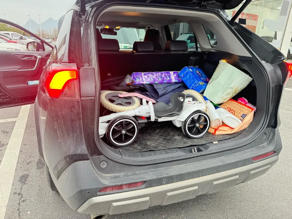 2022 Toyota RAV4 2.0L 171HP L4 CVT,autocango,china used car exporter,china ev exporter,chinese used car exporter,chinese used ev exporter