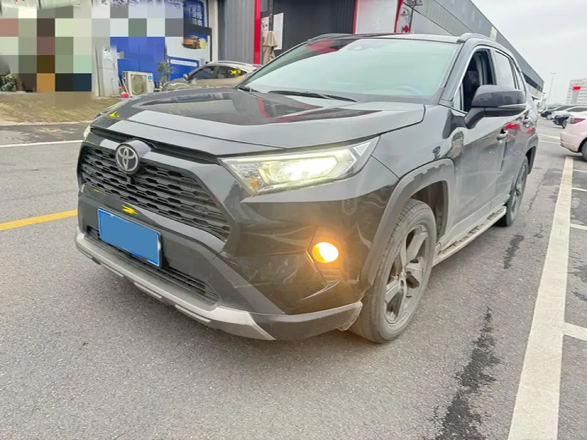 2022 Toyota RAV4 2.0L 171HP L4 CVT,autocango,china used car exporter,china ev exporter,chinese used car exporter,chinese used ev exporter