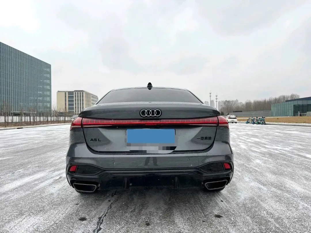 2026 Audi A5L 2.0T 204HP L4 7DCT,autocango,china used car exporter,china ev exporter,chinese used car exporter,chinese used ev exporter