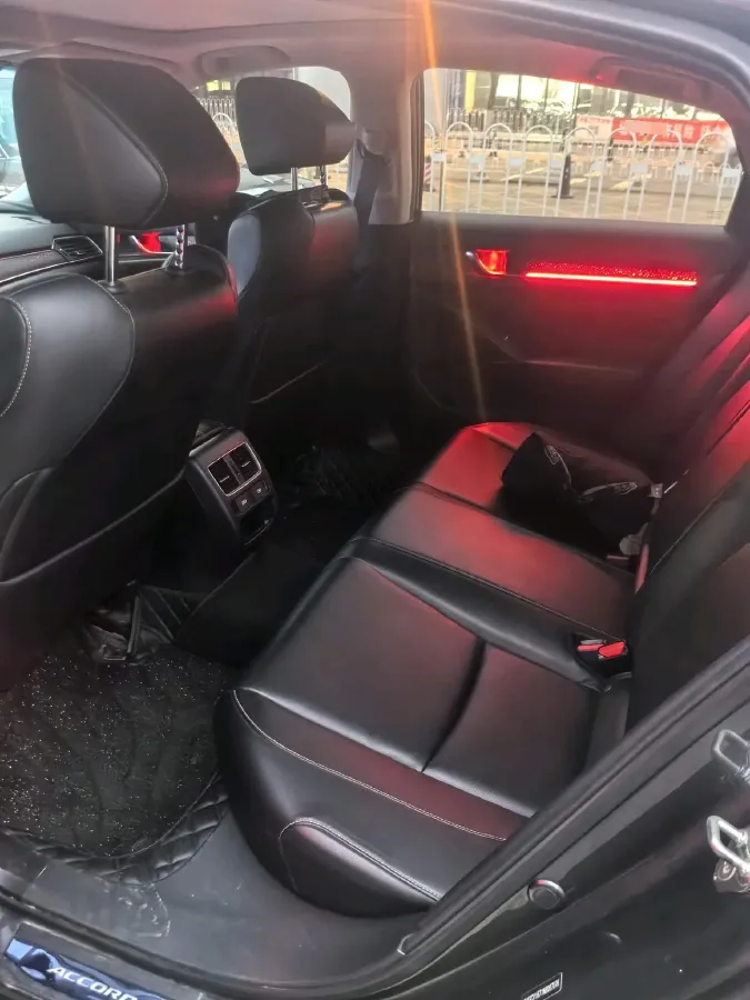 2022 Honda Accord 1.5T 194HP L4 CVT,autocango,china used car exporter,china ev exporter,chinese used car exporter,chinese used ev exporter