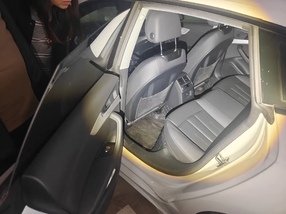 2021 Audi A5 2.0T 204HP L4 7DCT,autocango,china used car exporter,china ev exporter,chinese used car exporter,chinese used ev exporter