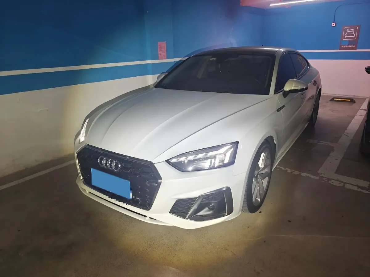 2021 Audi A5 2.0T 204HP L4 7DCT,autocango,china used car exporter,china ev exporter,chinese used car exporter,chinese used ev exporter