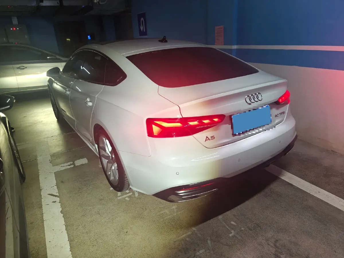 2021 Audi A5 2.0T 204HP L4 7DCT,autocango,china used car exporter,china ev exporter,chinese used car exporter,chinese used ev exporter