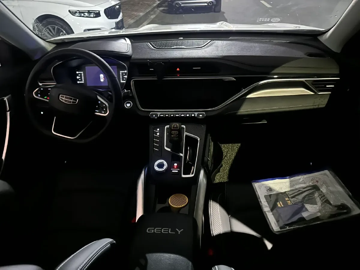 2020 Geely Azkarra 1.8T 184HP L4 7DCT,autocango,china used car exporter,china ev exporter,chinese used car exporter,chinese used ev exporter