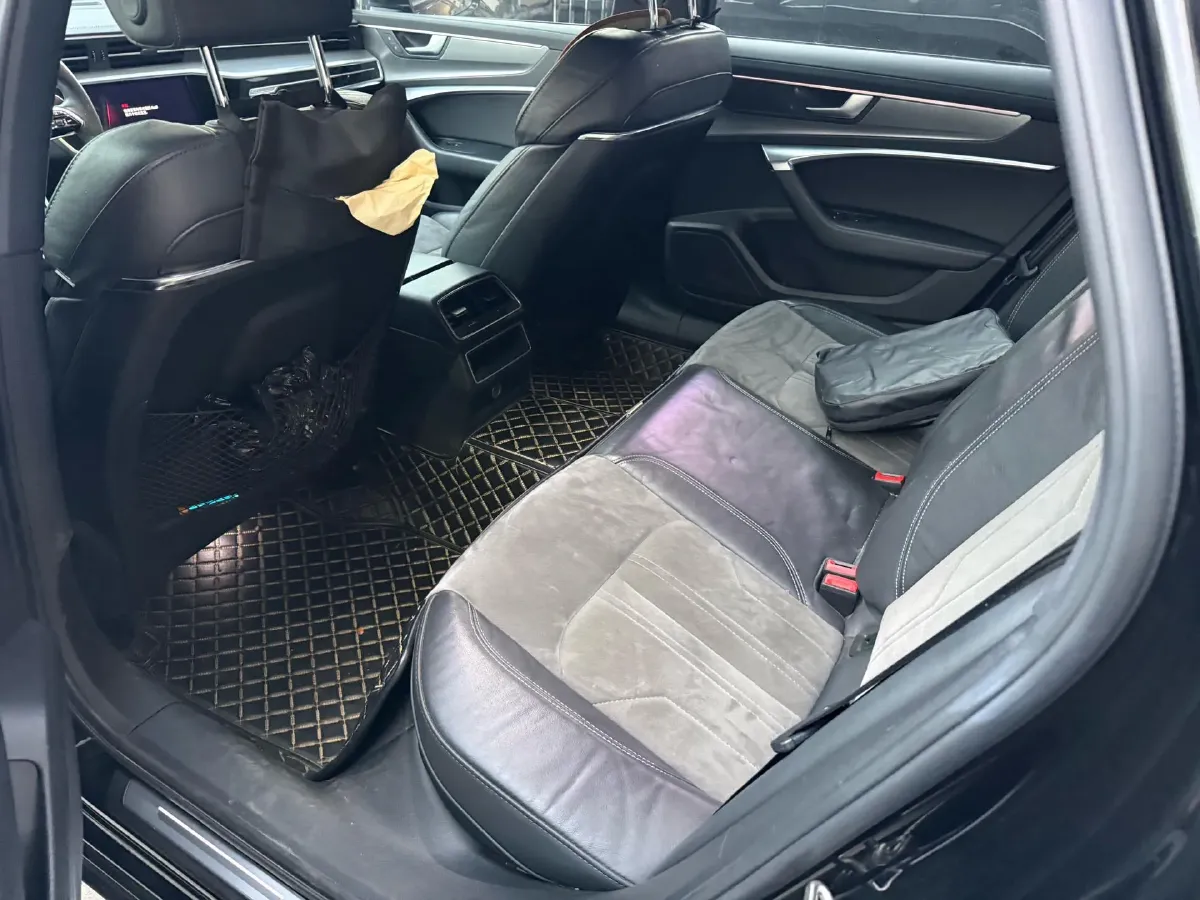 2021 Audi A6L 2.0T 190HP L4 7DCT,autocango,china used car exporter,china ev exporter,chinese used car exporter,chinese used ev exporter