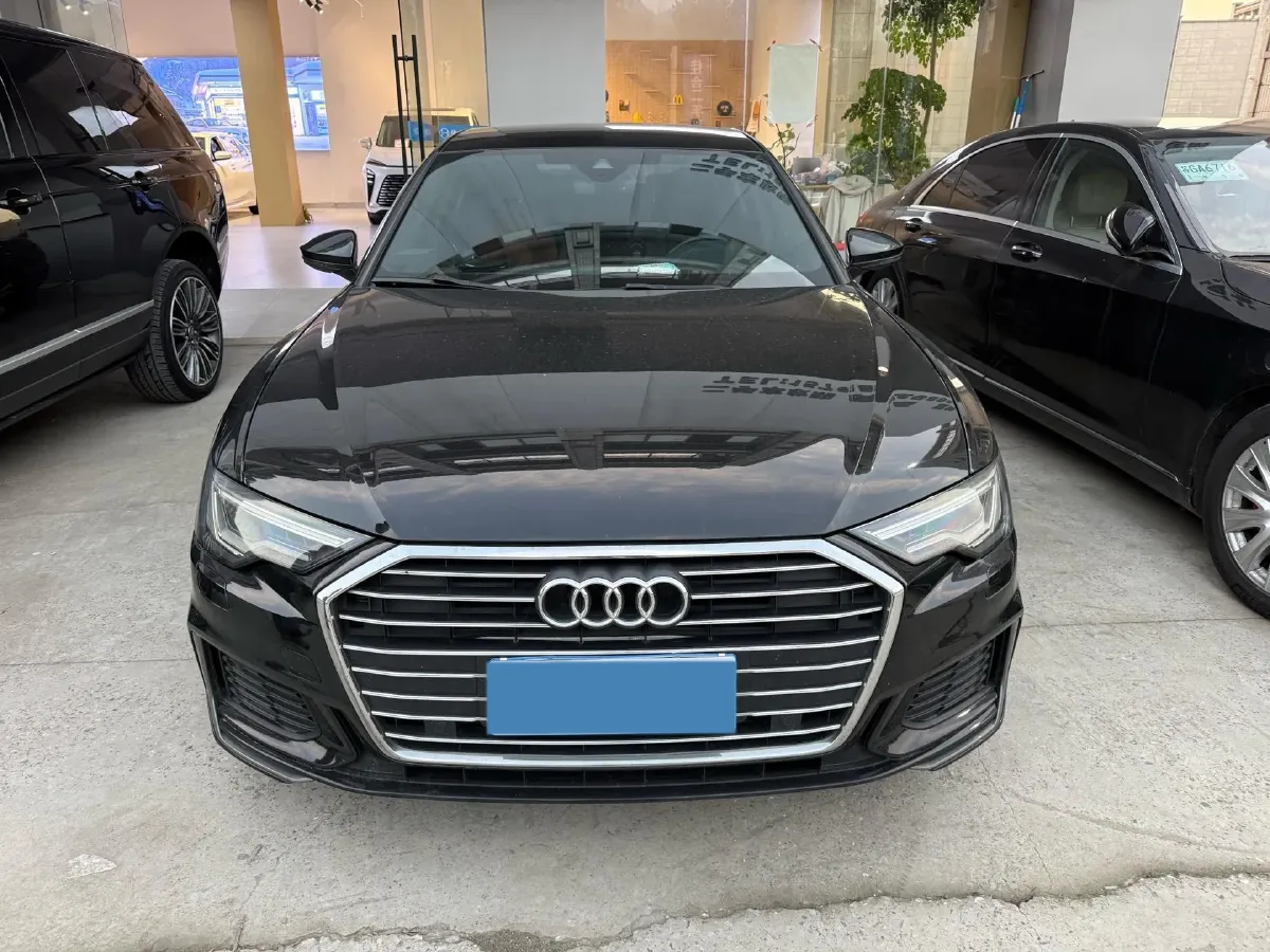 2021 Audi A6L 2.0T 190HP L4 7DCT,autocango,china used car exporter,china ev exporter,chinese used car exporter,chinese used ev exporter