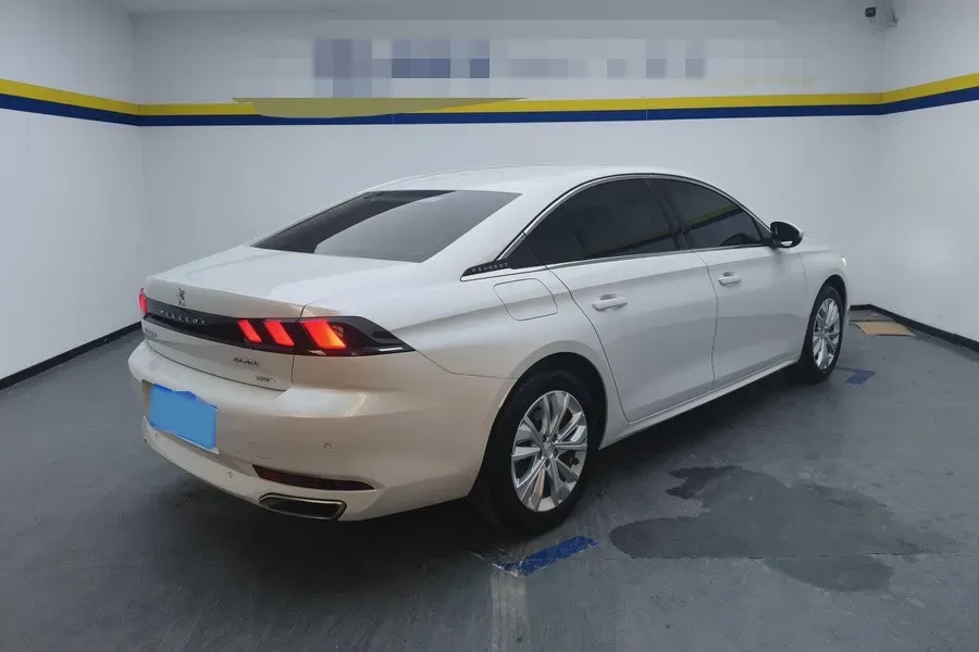 2022 Peugeot 508 1.6T 170HP L4 6AT,autocango,china used car exporter,china ev exporter,chinese used car exporter,chinese used ev exporter