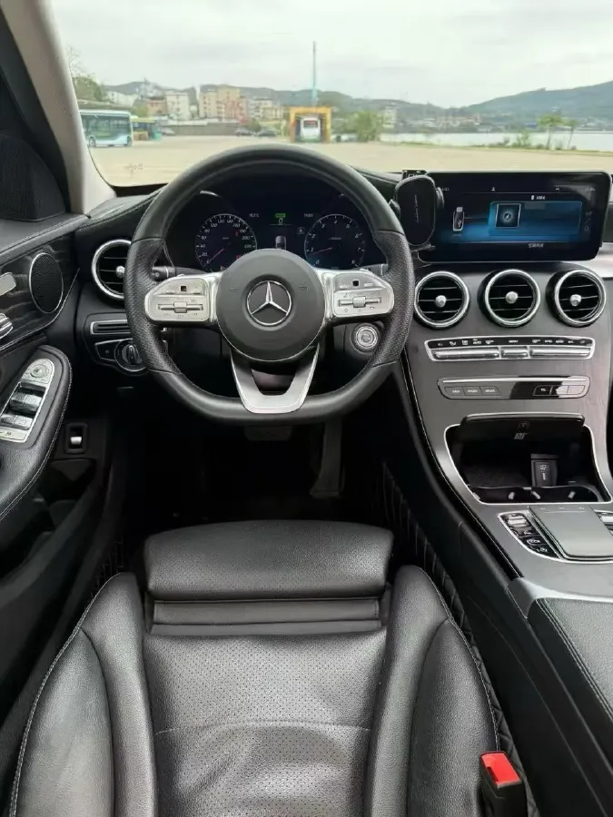 2020 Mercedes-Benz C Class 1.5T 184HP L4 9AT,autocango,china used car exporter,china ev exporter,chinese used car exporter,chinese used ev exporter