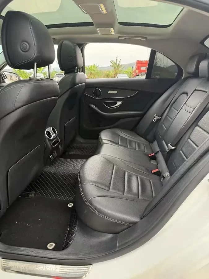 2020 Mercedes-Benz C Class 1.5T 184HP L4 9AT,autocango,china used car exporter,china ev exporter,chinese used car exporter,chinese used ev exporter