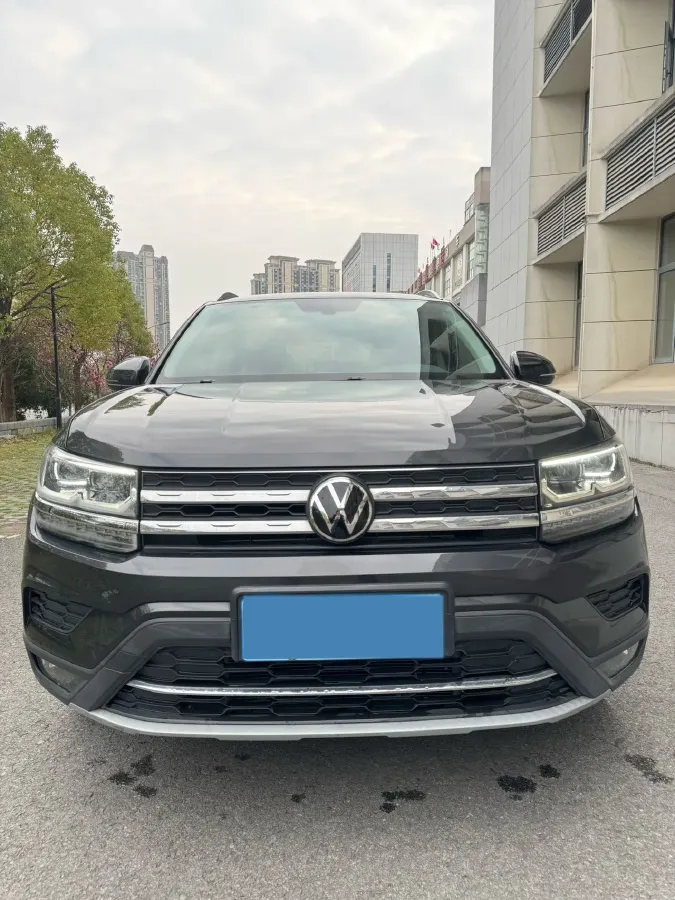 2022 Volkswagen Tharu 2.0T 186HP L4 7DCT,autocango,china used car exporter,china ev exporter,chinese used car exporter,chinese used ev exporter