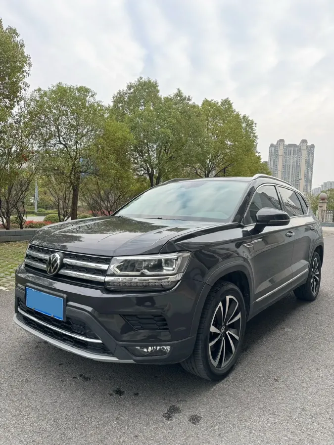 2022 Volkswagen Tharu 2.0T 186HP L4 7DCT,autocango,china used car exporter,china ev exporter,chinese used car exporter,chinese used ev exporter