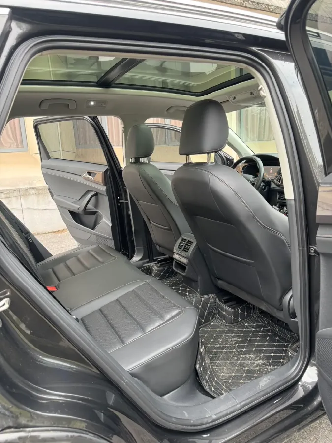 2022 Volkswagen Tharu 2.0T 186HP L4 7DCT,autocango,china used car exporter,china ev exporter,chinese used car exporter,chinese used ev exporter