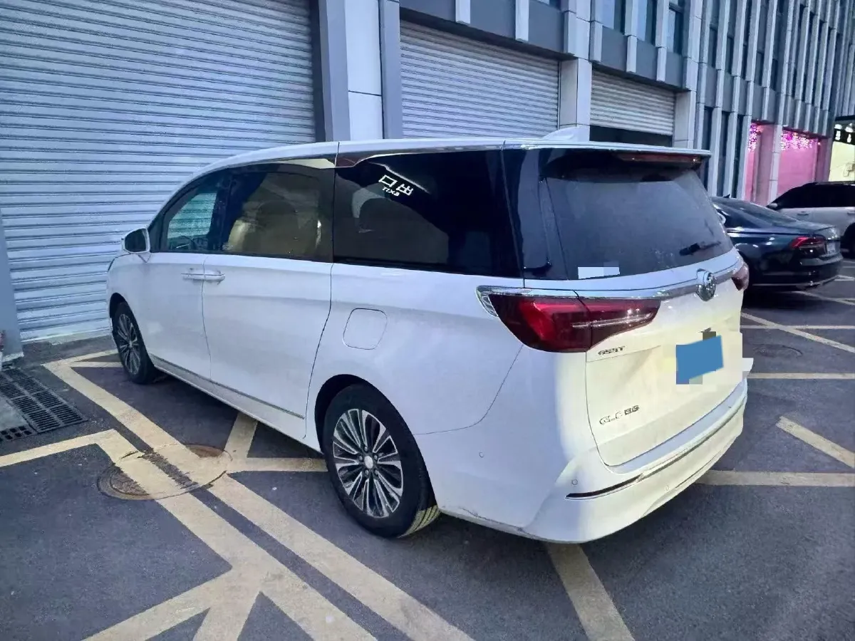 2021 Buick GL8 2.0T 237HP L4 9AT,autocango,china used car exporter,china ev exporter,chinese used car exporter,chinese used ev exporter