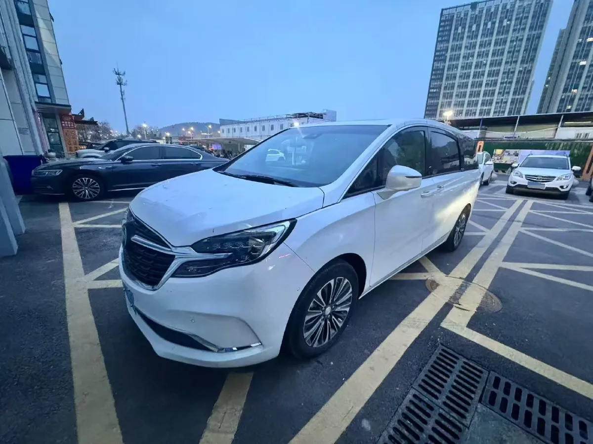 2021 Buick GL8 2.0T 237HP L4 9AT,autocango,china used car exporter,china ev exporter,chinese used car exporter,chinese used ev exporter