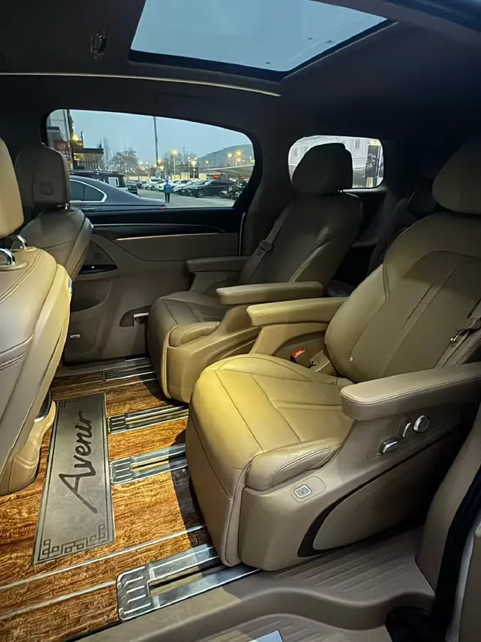 2021 Buick GL8 2.0T 237HP L4 9AT,autocango,china used car exporter,china ev exporter,chinese used car exporter,chinese used ev exporter