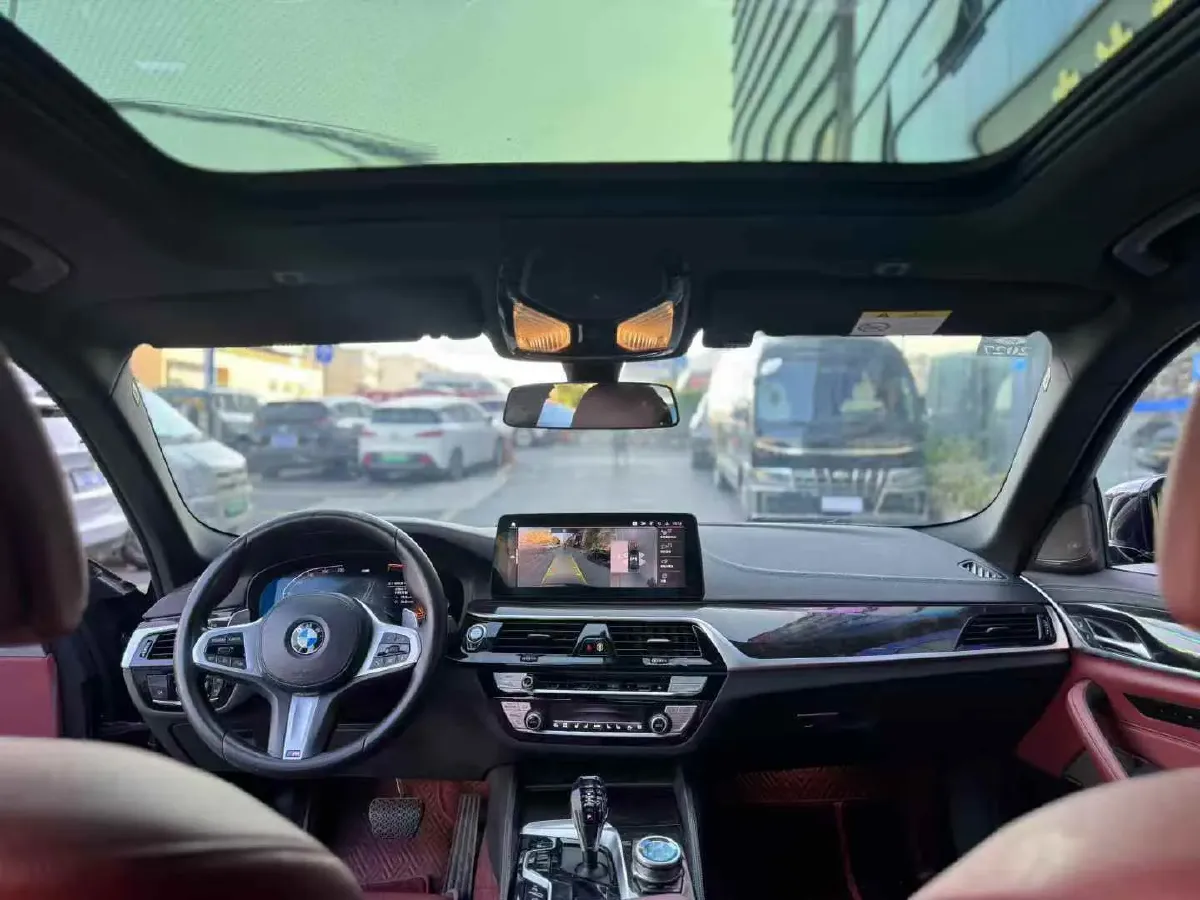 2021 BMW 5 Series 2.0T 252HP L4 8AT,autocango,china used car exporter,china ev exporter,chinese used car exporter,chinese used ev exporter