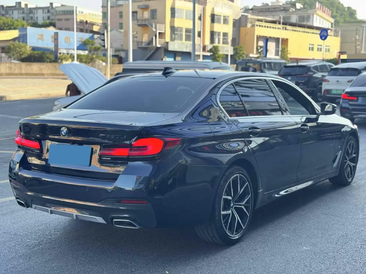 2021 BMW 5 Series 2.0T 252HP L4 8AT,autocango,china used car exporter,china ev exporter,chinese used car exporter,chinese used ev exporter