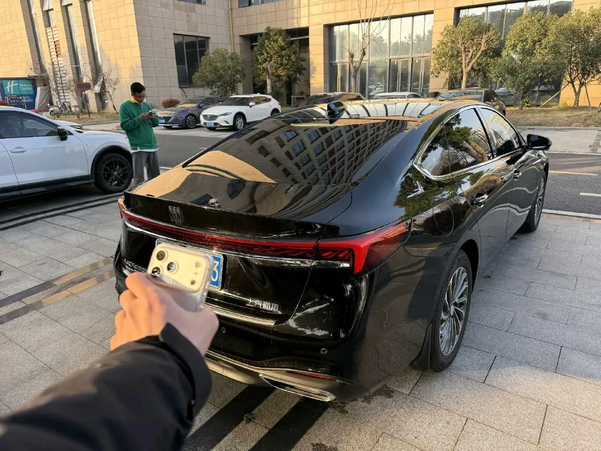 2025 Buick Larcosse 2.0T 237HP L4 9AT,autocango,china used car exporter,china ev exporter,chinese used car exporter,chinese used ev exporter