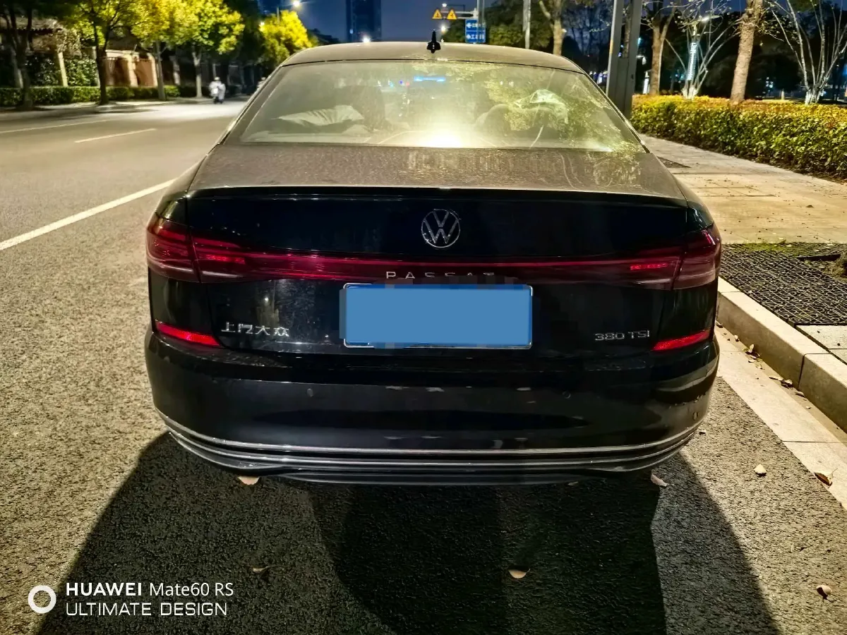 2024 Volkswagen Passat 2.0T 220HP L4 7DCT,autocango,china used car exporter,china ev exporter,chinese used car exporter,chinese used ev exporter