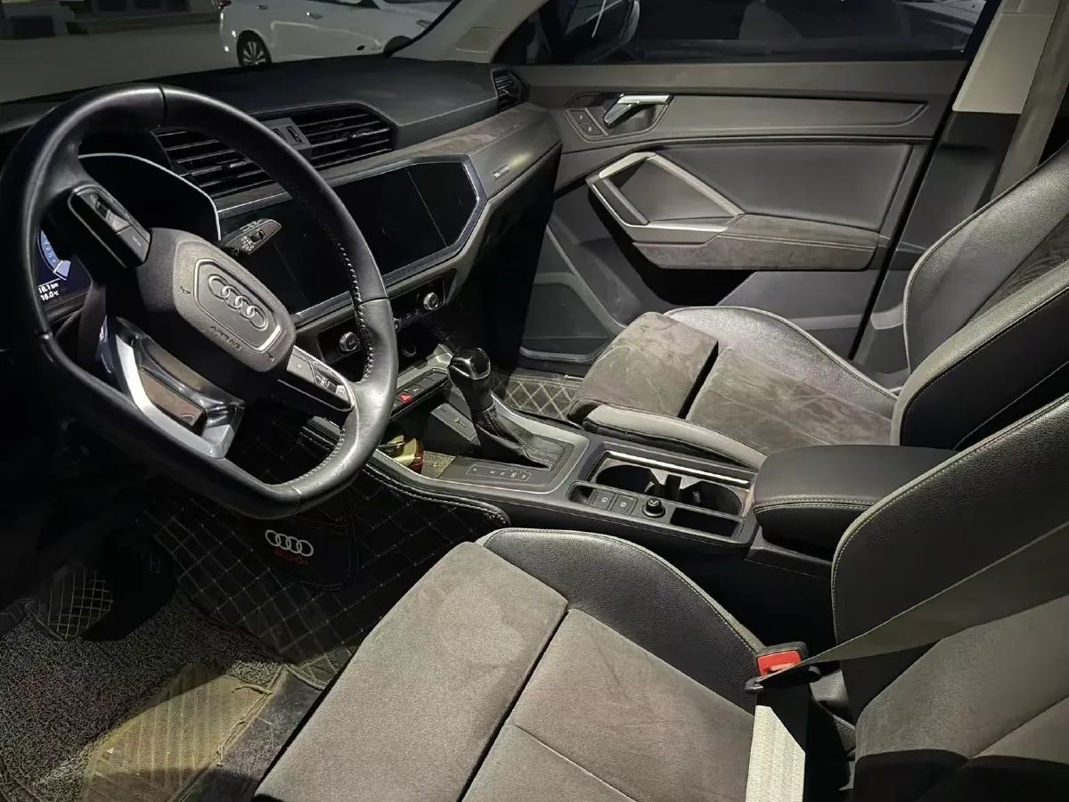 2020 Audi Q3 1.4T 150HP L4 7DCT,autocango,china used car exporter,china ev exporter,chinese used car exporter,chinese used ev exporter