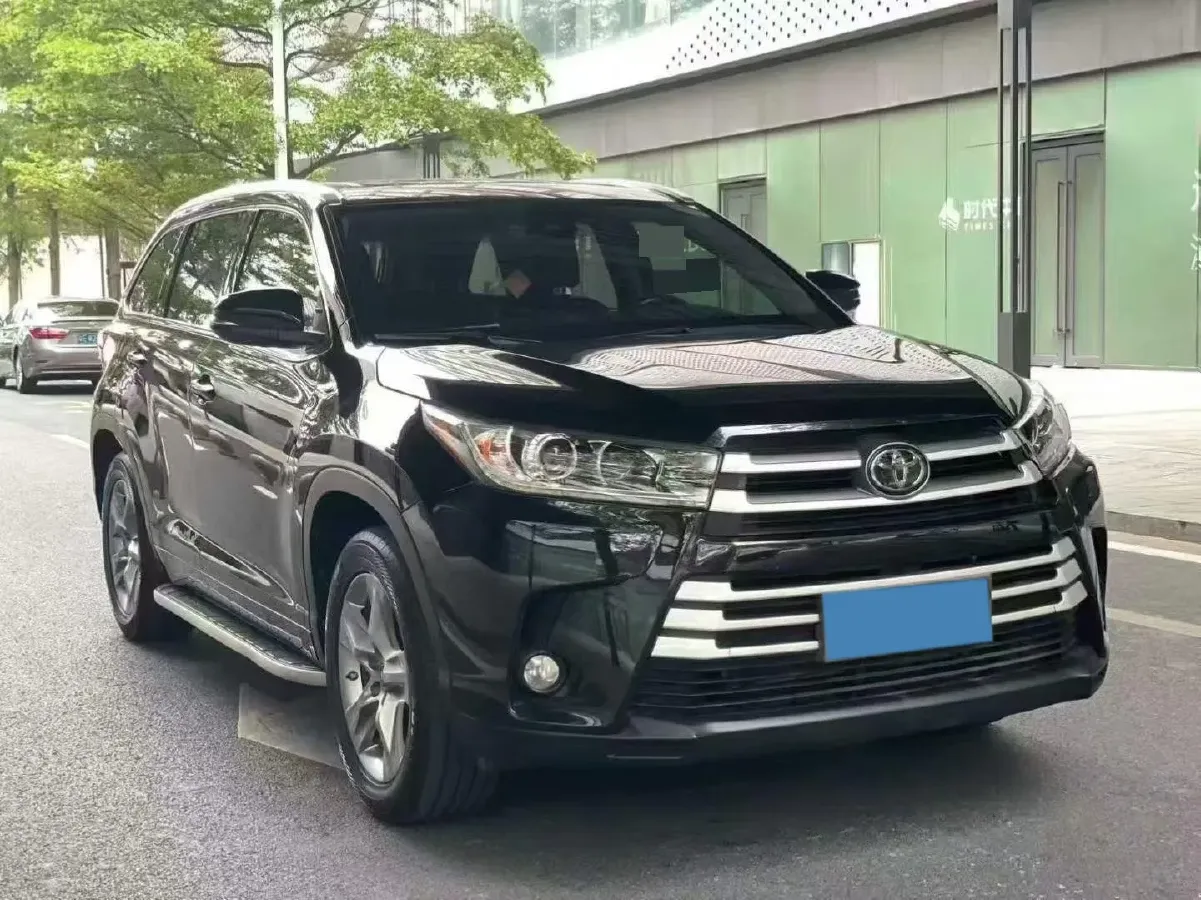 2021 Toyota Highlander 2.0T 220HP L4 6AT,autocango,china used car exporter,china ev exporter,chinese used car exporter,chinese used ev exporter