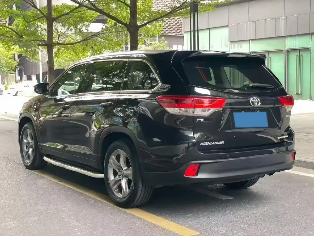 2021 Toyota Highlander 2.0T 220HP L4 6AT,autocango,china used car exporter,china ev exporter,chinese used car exporter,chinese used ev exporter