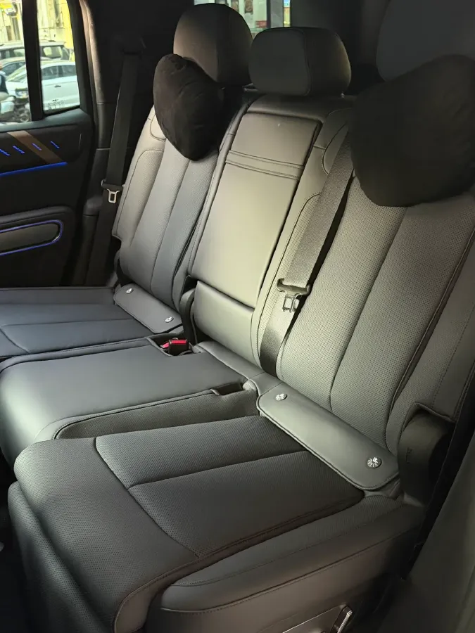 2025 FangChengBao Bao 8 2.0T 245HP L4 E-CVT PHEV,autocango,china used car exporter,china ev exporter,chinese used car exporter,chinese used ev exporter