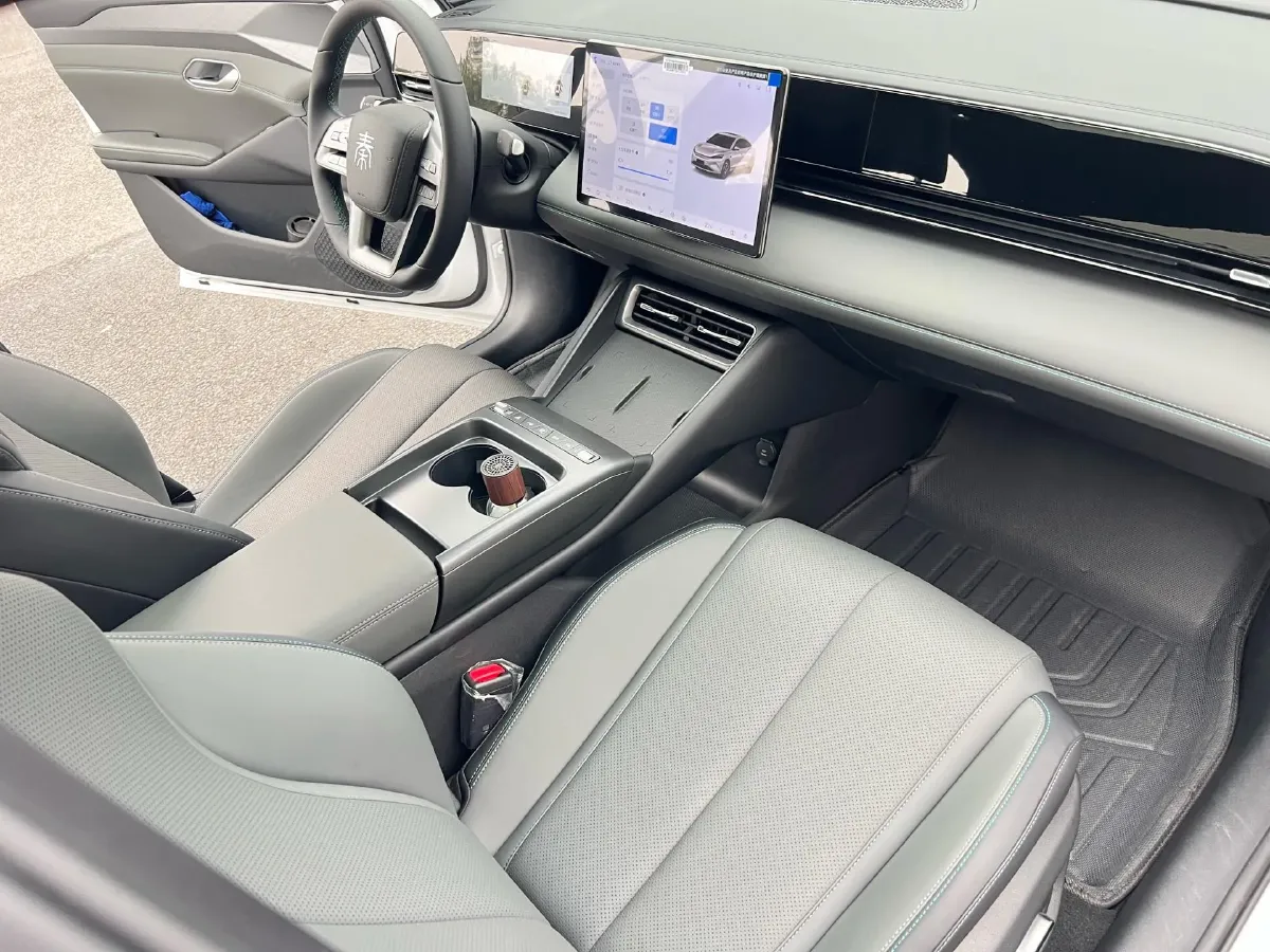 2025 BYD QinL BEV,autocango,china used car exporter,china ev exporter,chinese used car exporter,chinese used ev exporter