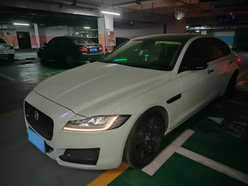 2018 Mercedes-Benz E Class 2.0T 184HP L4 9AT,autocango,china used car exporter,china ev exporter,chinese used car exporter,chinese used ev exporter