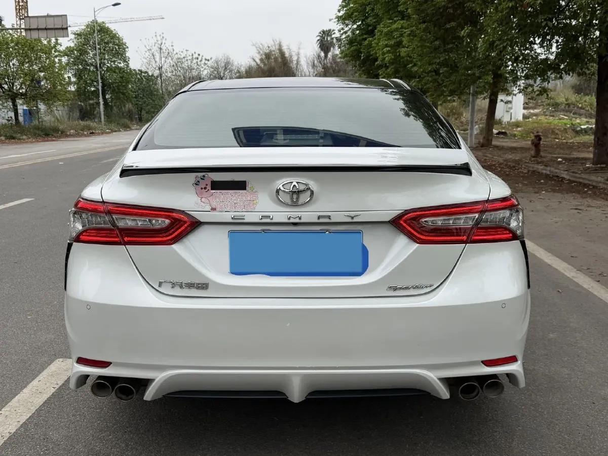 2021 Toyota Camry 2.5L 209HP L4 8AT,autocango,china used car exporter,china ev exporter,chinese used car exporter,chinese used ev exporter