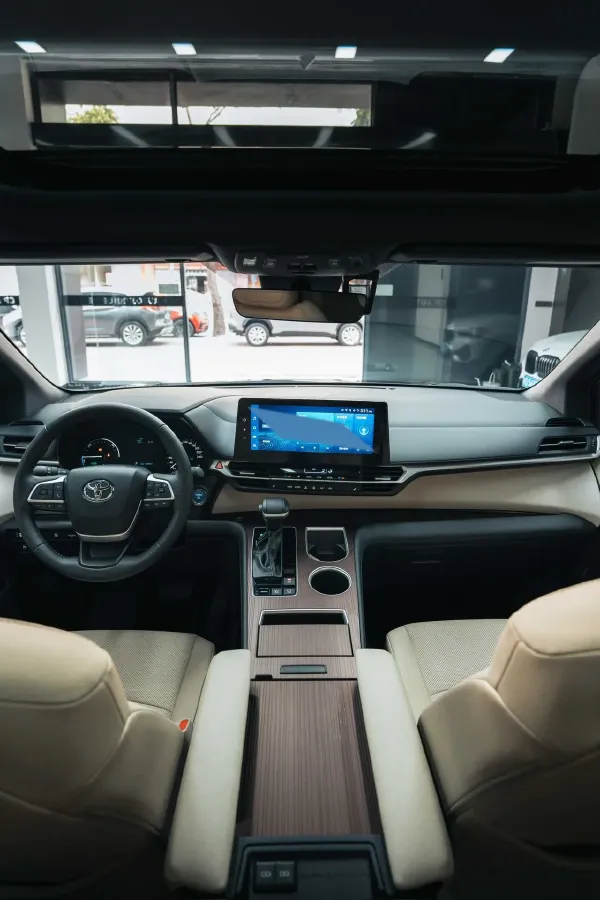 2024 Toyota Granvia 2.5L 189HP L4 E-CVT Hybrid,autocango,china used car exporter,china ev exporter,chinese used car exporter,chinese used ev exporter