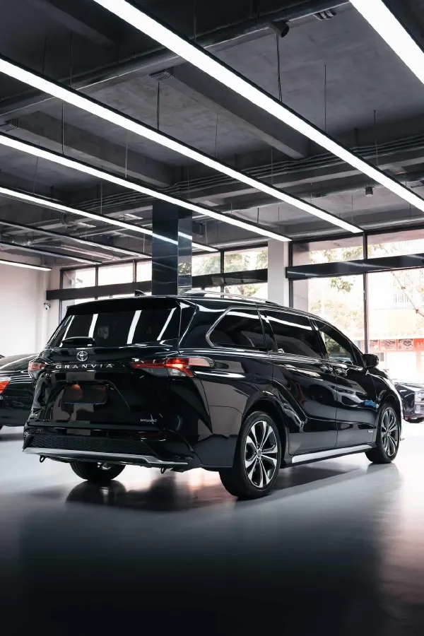 2024 Toyota Granvia 2.5L 189HP L4 E-CVT Hybrid,autocango,china used car exporter,china ev exporter,chinese used car exporter,chinese used ev exporter