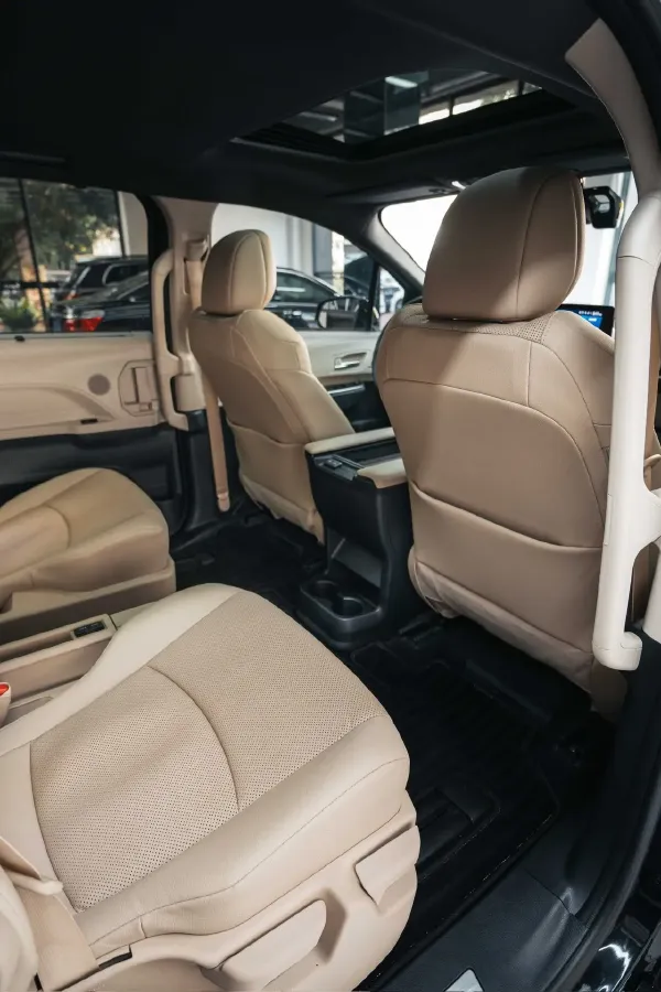 2024 Toyota Granvia 2.5L 189HP L4 E-CVT Hybrid,autocango,china used car exporter,china ev exporter,chinese used car exporter,chinese used ev exporter