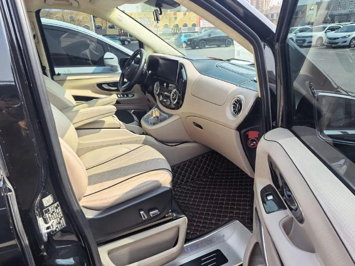 2020 Mercedes-Benz Vito 2.0T 211HP L4 9AT,autocango,china used car exporter,china ev exporter,chinese used car exporter,chinese used ev exporter