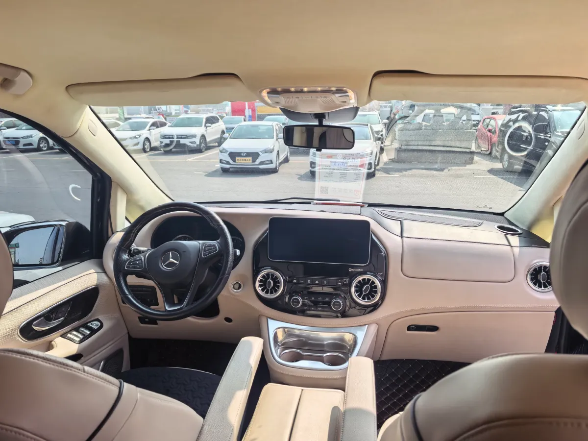 2020 Mercedes-Benz Vito 2.0T 211HP L4 9AT,autocango,china used car exporter,china ev exporter,chinese used car exporter,chinese used ev exporter