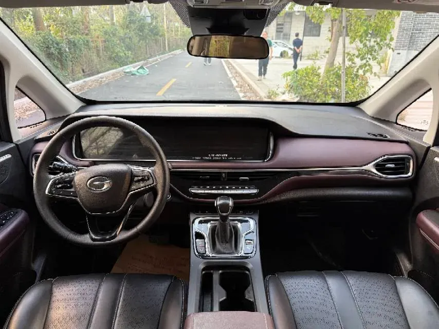 2021 GAC Trumpchi M6 1.5T 169HP L4 7DCT,autocango,china used car exporter,china ev exporter,chinese used car exporter,chinese used ev exporter