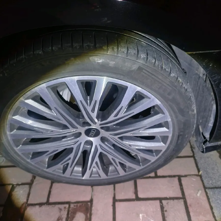 2024 Audi A8 3.0T 286HP V6 8AT,autocango,china used car exporter,china ev exporter,chinese used car exporter,chinese used ev exporter