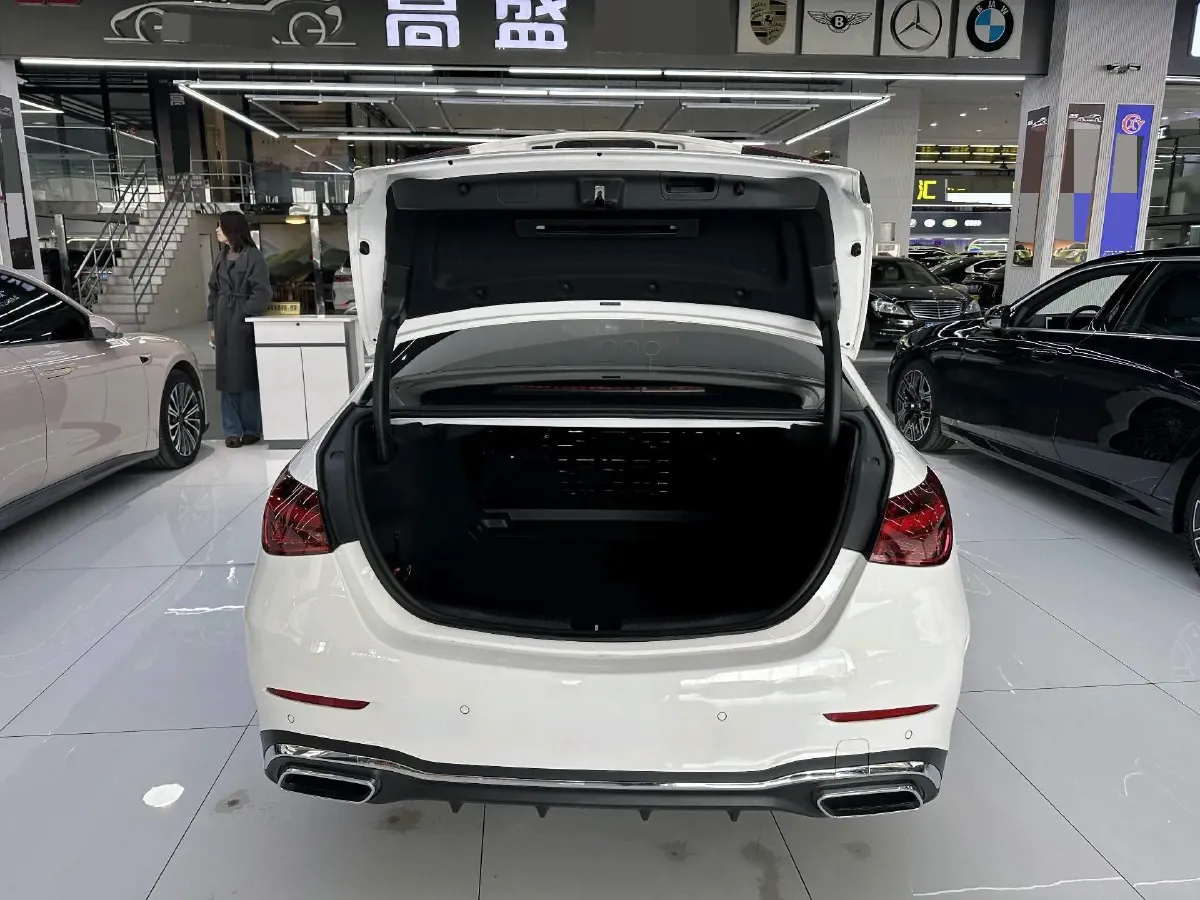 2023 Mercedes-Benz C Class 1.5T 204HP L4 9AT,autocango,china used car exporter,china ev exporter,chinese used car exporter,chinese used ev exporter