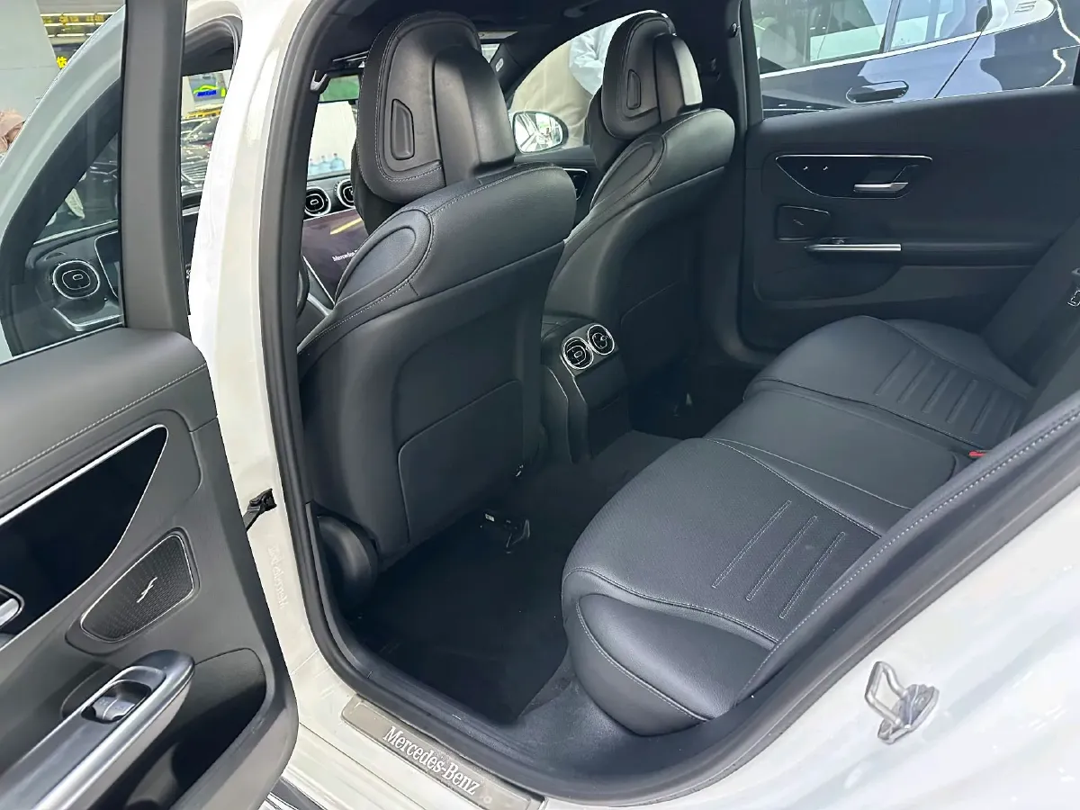 2023 Mercedes-Benz C Class 1.5T 204HP L4 9AT,autocango,china used car exporter,china ev exporter,chinese used car exporter,chinese used ev exporter