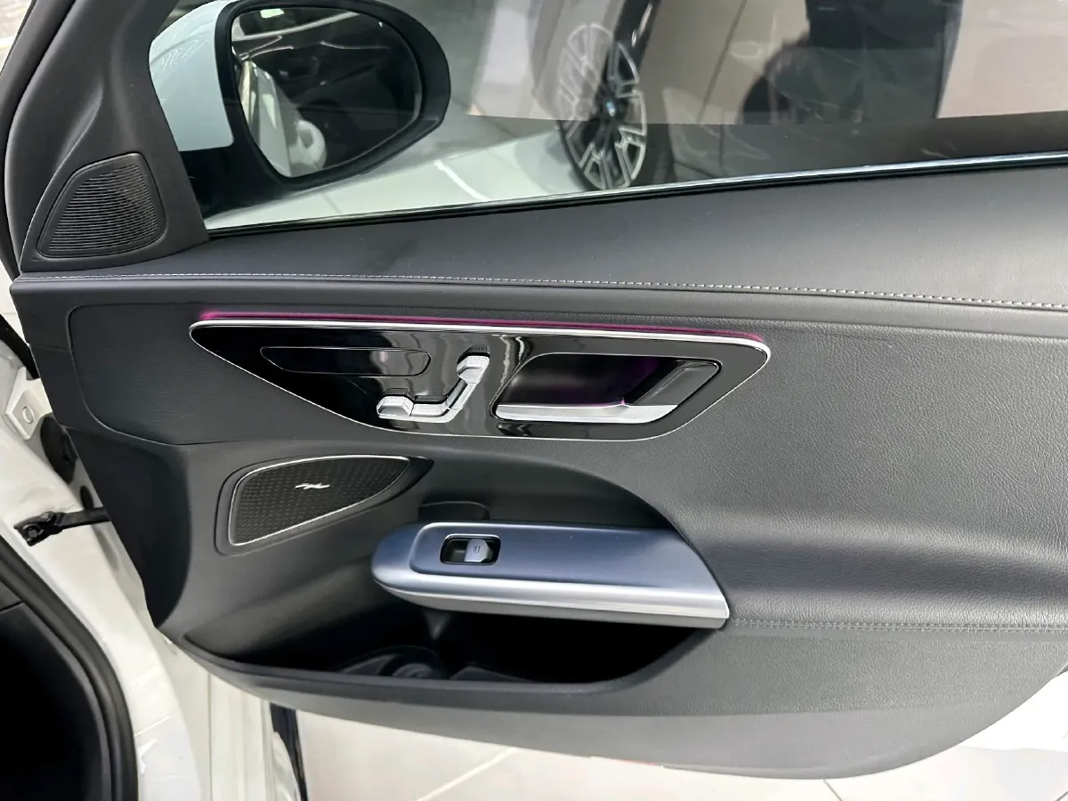 2023 Mercedes-Benz C Class 1.5T 204HP L4 9AT,autocango,china used car exporter,china ev exporter,chinese used car exporter,chinese used ev exporter