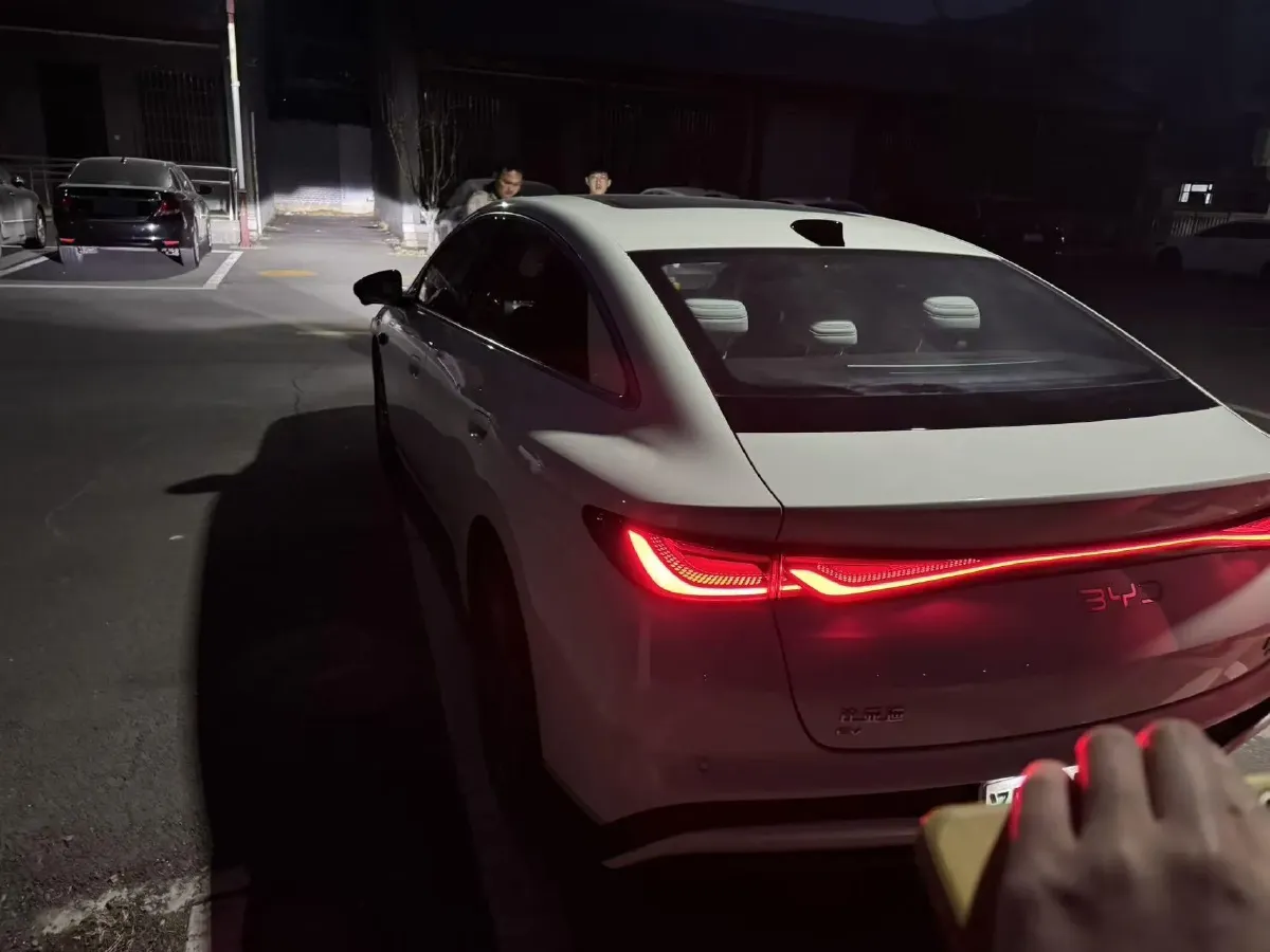 2025 BYD Seal 06 BEV,autocango,china used car exporter,china ev exporter,chinese used car exporter,chinese used ev exporter