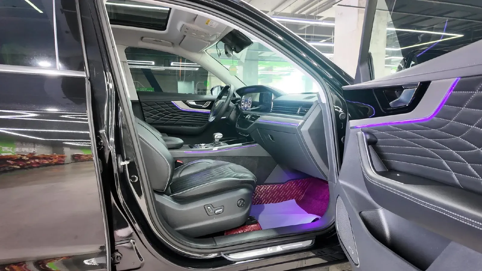 2022 HongQi HS5 2.0T 224HP L4 6AT,autocango,china used car exporter,china ev exporter,chinese used car exporter,chinese used ev exporter